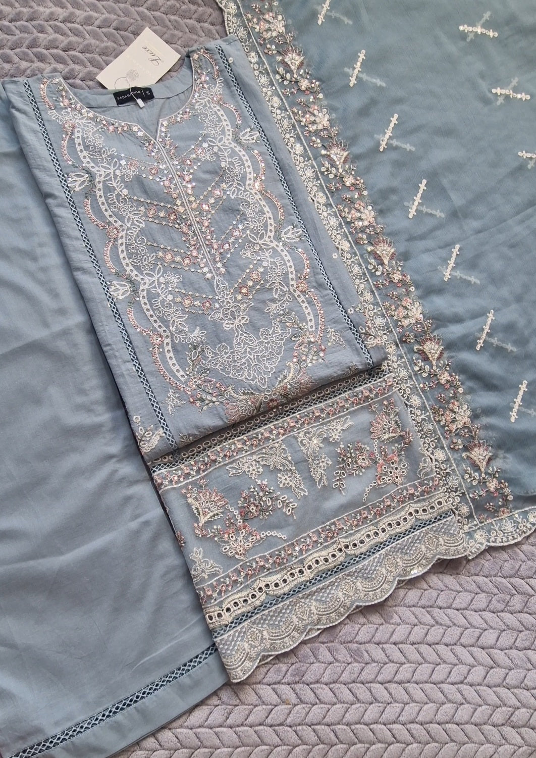 Luxe Lawn by Sadabahar