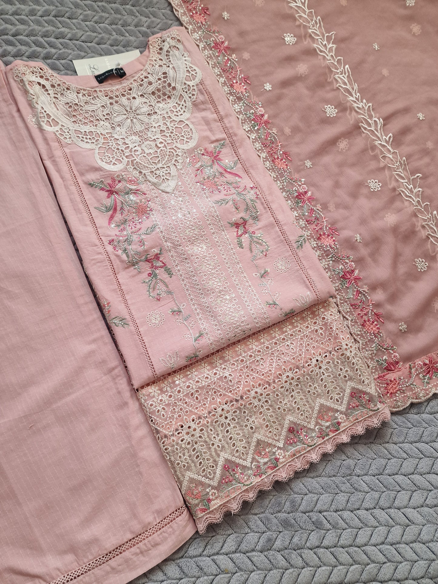 Luxe Lawn by Sadabahar